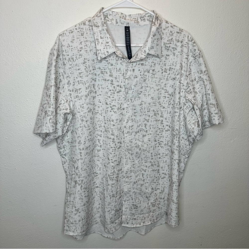 Lululemon Airing Easy Mens Short Sleeve Shirt Size XXLarge - Picture 3 of 10